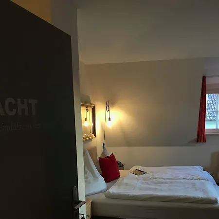 Weingut Gaestehaus Weigand 4* Ипхофен